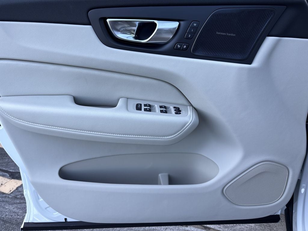 2026 Volvo XC60 Plug-In Hybrid T8 Ultra