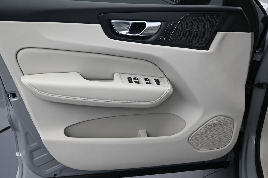 2026 Volvo XC60 Plug-In Hybrid T8 Ultra