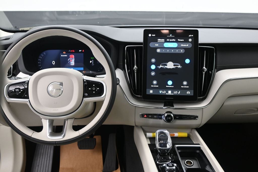 2026 Volvo XC60 Plug-In Hybrid T8 Ultra