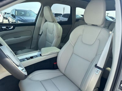 2026 Volvo XC60 Plug-In Hybrid T8 Ultra