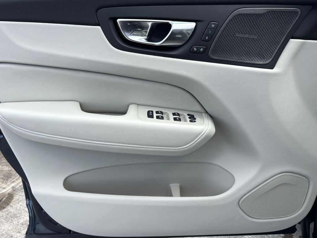 2026 Volvo XC60 Plug-In Hybrid T8 Ultra