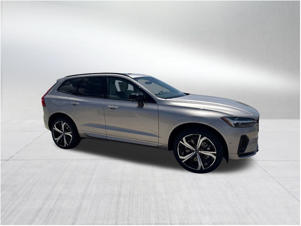 2025 Volvo XC60 Plug-In Hybrid T8 Ultra