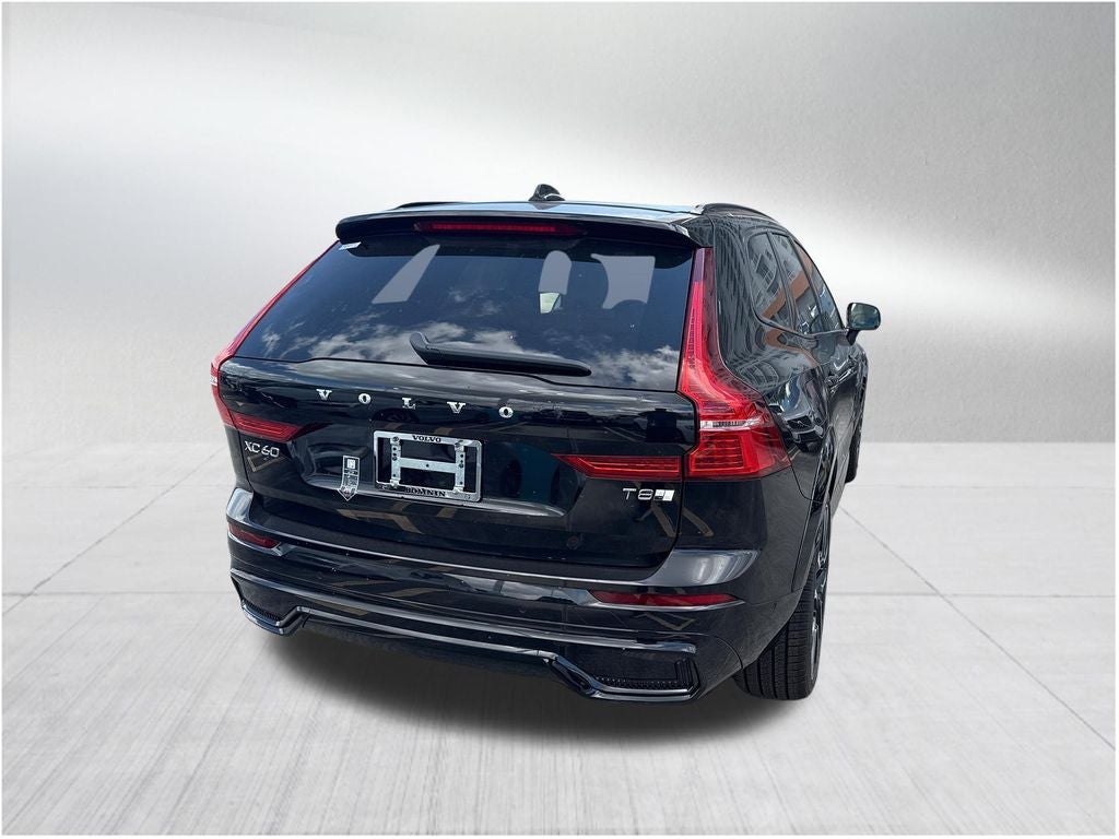2025 Volvo XC60 Plug-In Hybrid T8 Ultra
