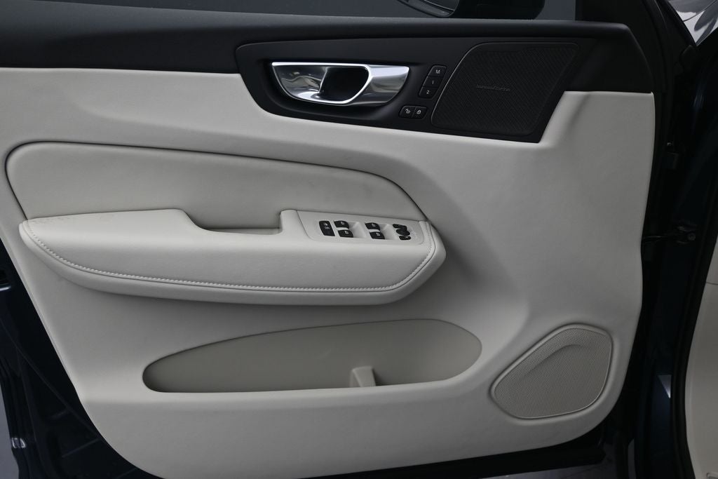 2026 Volvo XC60 Plug-In Hybrid T8 Ultra