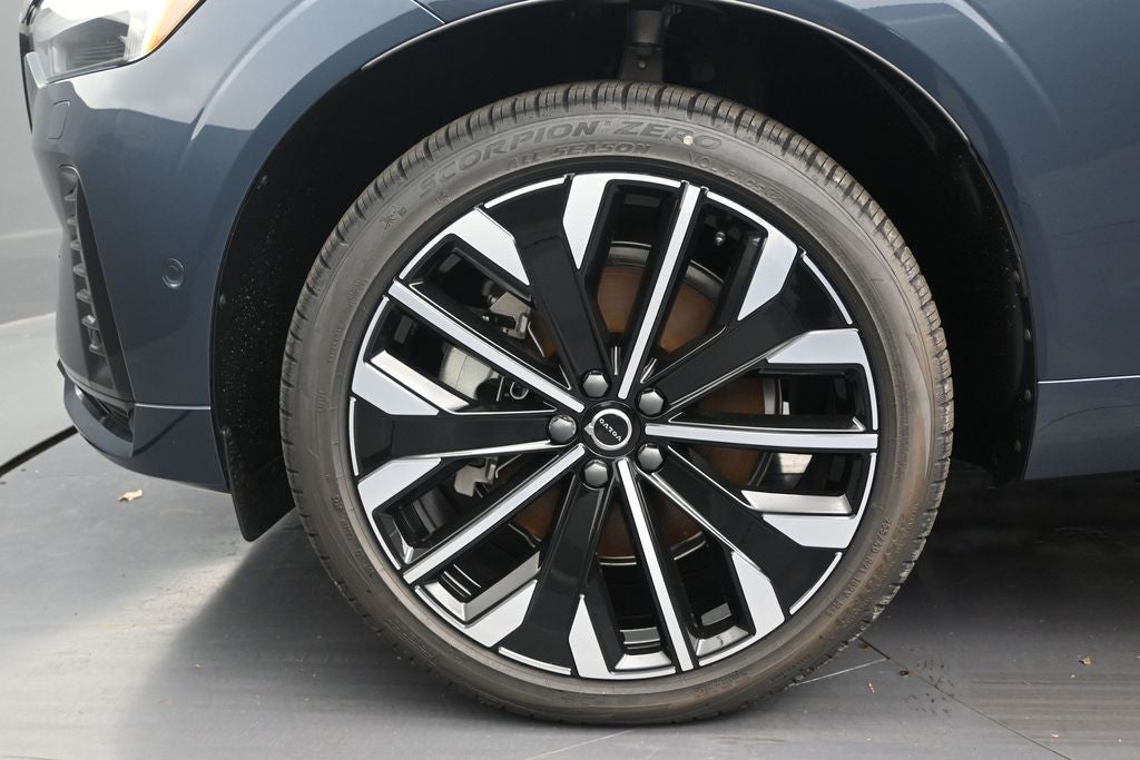 2026 Volvo XC60 Plug-In Hybrid T8 Ultra