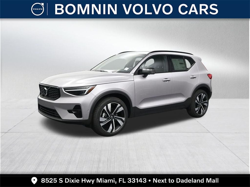 2026 Volvo XC40 B4 Plus
