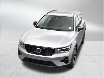2026 Volvo XC40 B4 Plus