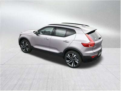 2026 Volvo XC40 B4 Plus