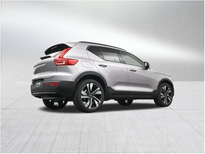 2026 Volvo XC40 B4 Plus