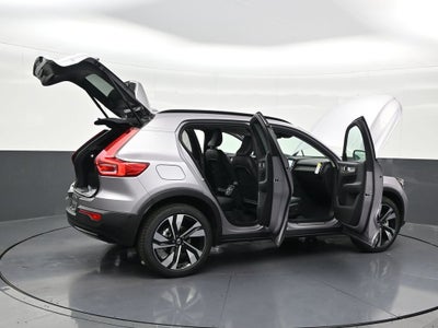 2026 Volvo XC40 B4 Plus