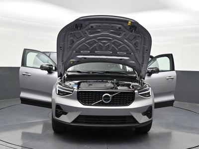 2026 Volvo XC40 B4 Plus