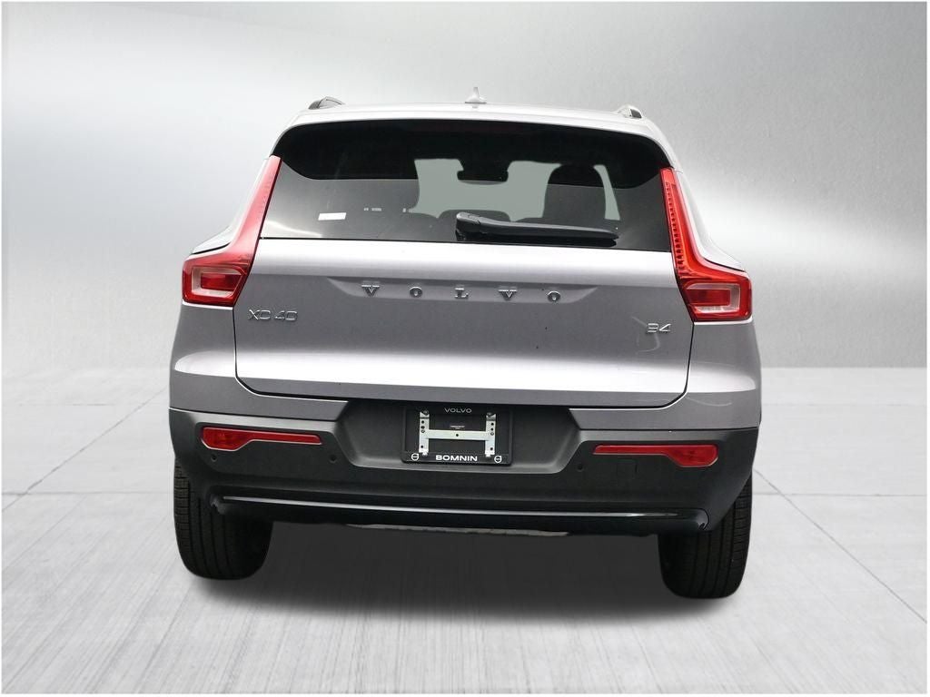 2026 Volvo XC40 B4 Plus