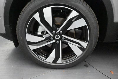 2026 Volvo XC40 B4 Plus