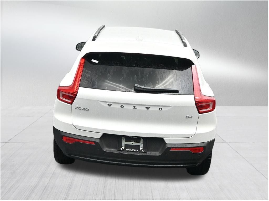 2026 Volvo XC40 B4 Core