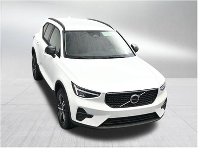 2026 Volvo XC40 B4 Core