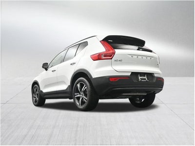2026 Volvo XC40 B4 Core