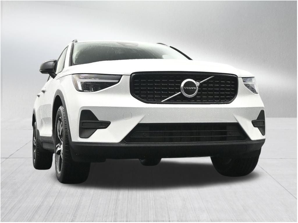 2026 Volvo XC40 B4 Core