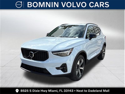 2026 Volvo XC40 B5 Plus
