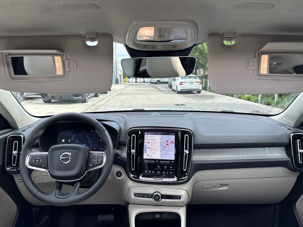 2026 Volvo XC40 B5 Plus