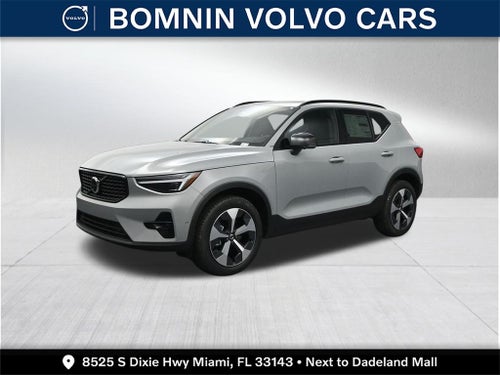 2026 Volvo XC40 B5 Plus