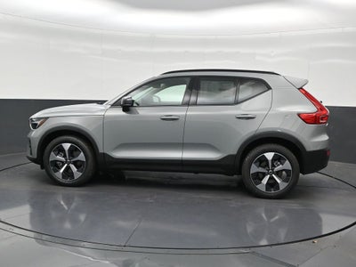 2026 Volvo XC40 B5 Plus