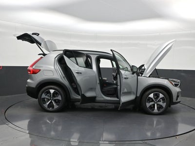 2026 Volvo XC40 B5 Plus