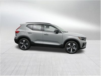 2026 Volvo XC40 B5 Plus