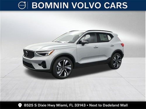 2026 Volvo XC40 B5 Plus