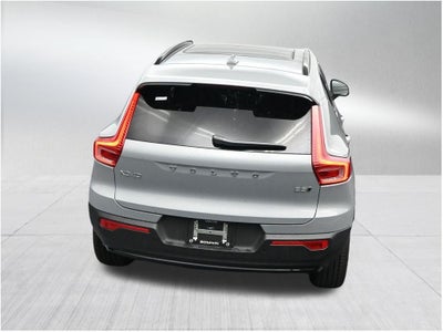 2026 Volvo XC40 B5 Plus