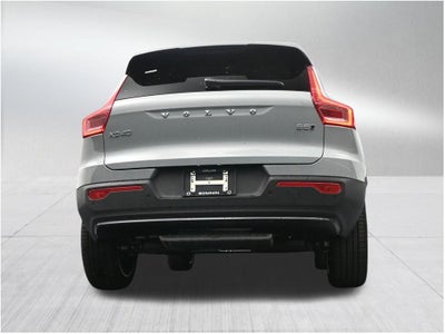 2026 Volvo XC40 B5 Plus