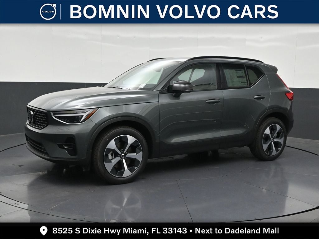 2026 Volvo XC40 B5 Plus