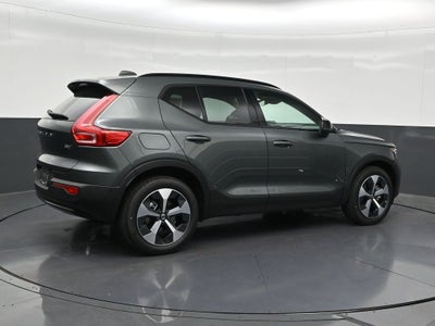 2026 Volvo XC40 B5 Plus