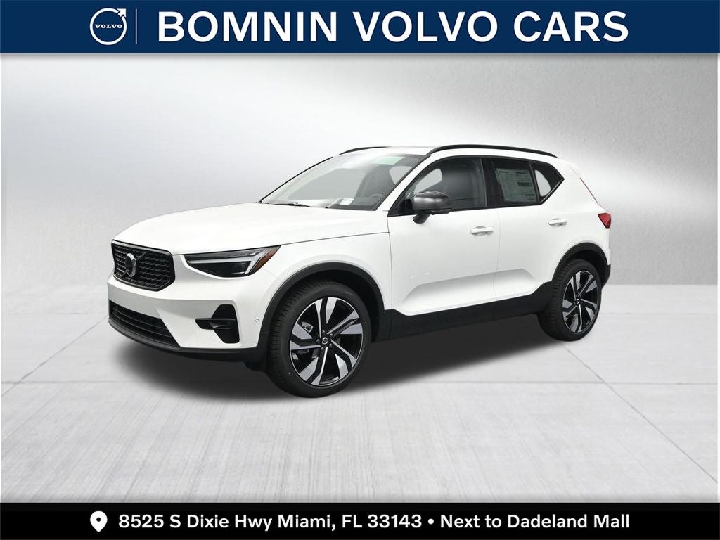 2026 Volvo XC40 B5 Plus