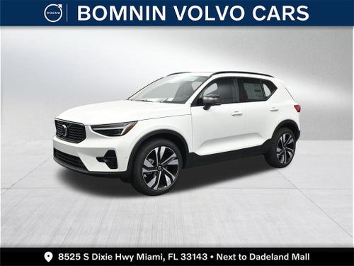 2026 Volvo XC40 B5 Plus