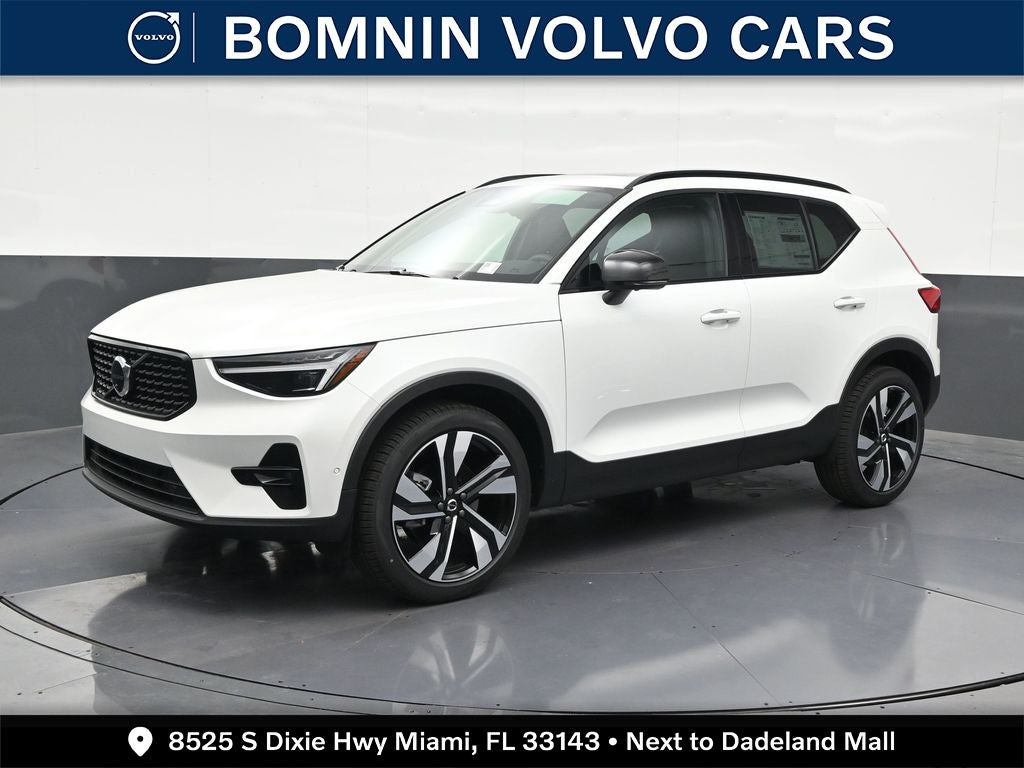 2026 Volvo XC40 B5 Plus