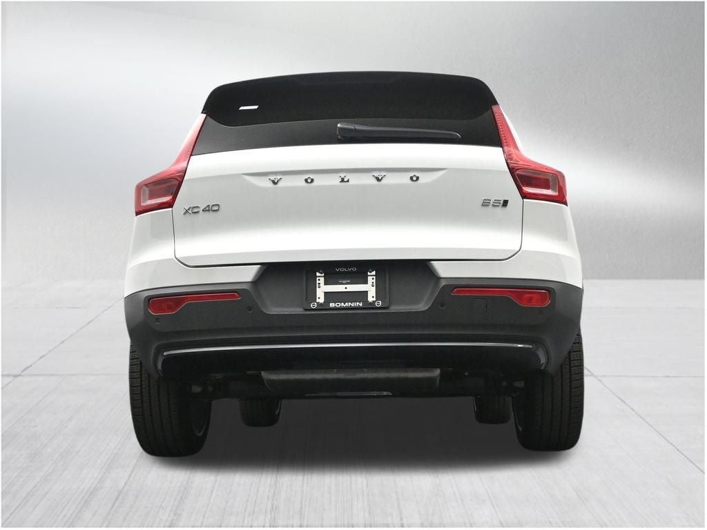 2026 Volvo XC40 B5 Plus