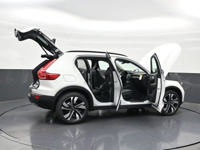 2026 Volvo XC40 B5 Plus