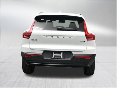 2026 Volvo XC40 B5 Plus