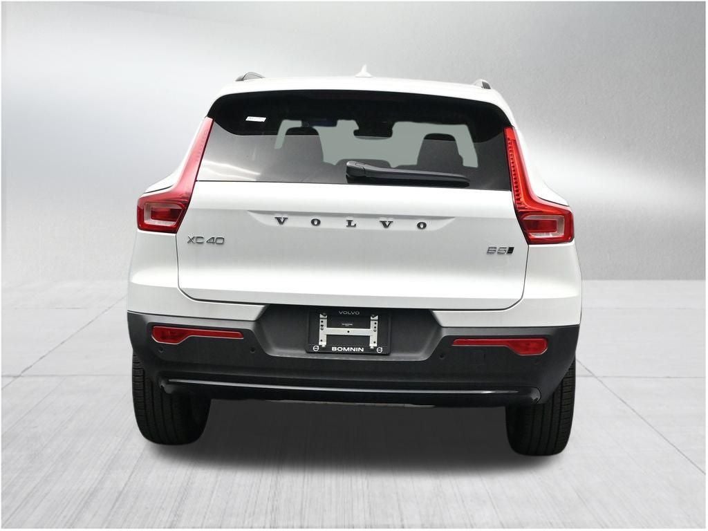 2026 Volvo XC40 B5 Plus