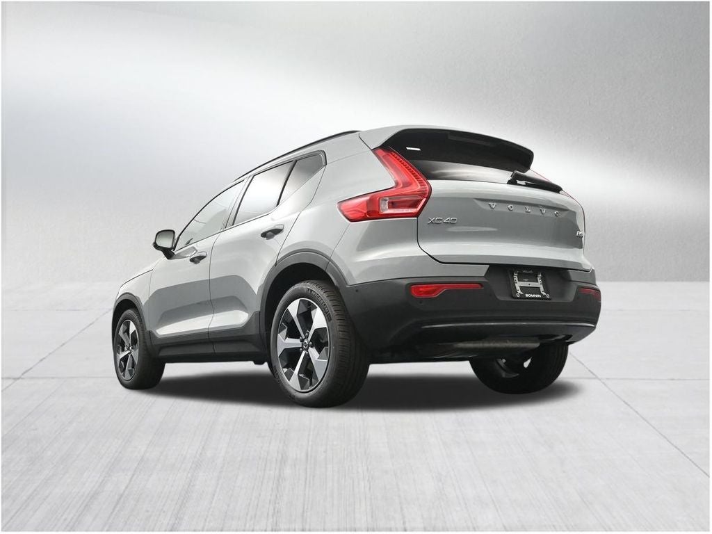 2026 Volvo XC40 B5 Plus