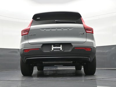 2026 Volvo XC40 B5 Plus