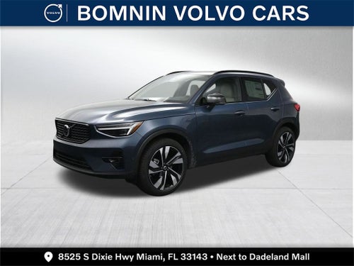 2026 Volvo XC40 B5 Plus