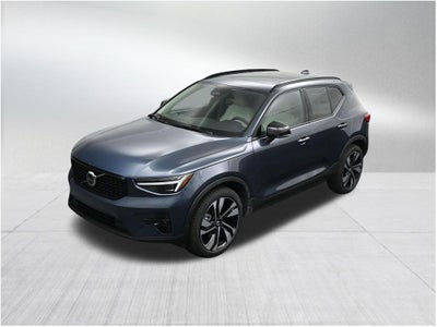 2026 Volvo XC40 B5 Plus