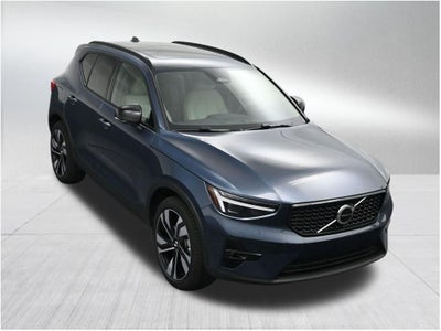 2026 Volvo XC40 B5 Plus
