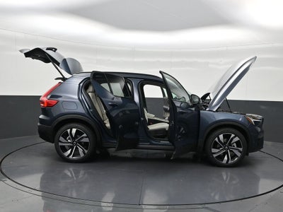 2026 Volvo XC40 B5 Plus