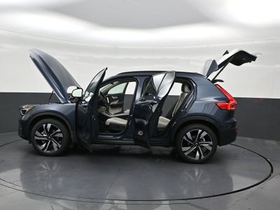 2026 Volvo XC40 B5 Plus