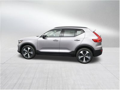 2026 Volvo XC40 B5 Plus