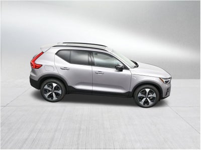 2026 Volvo XC40 B5 Plus
