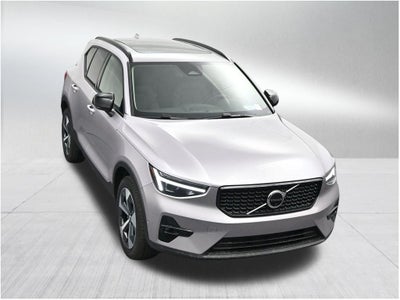 2026 Volvo XC40 B5 Plus