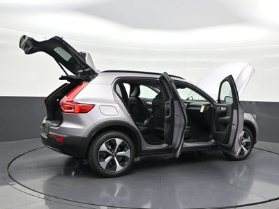 2026 Volvo XC40 B5 Plus